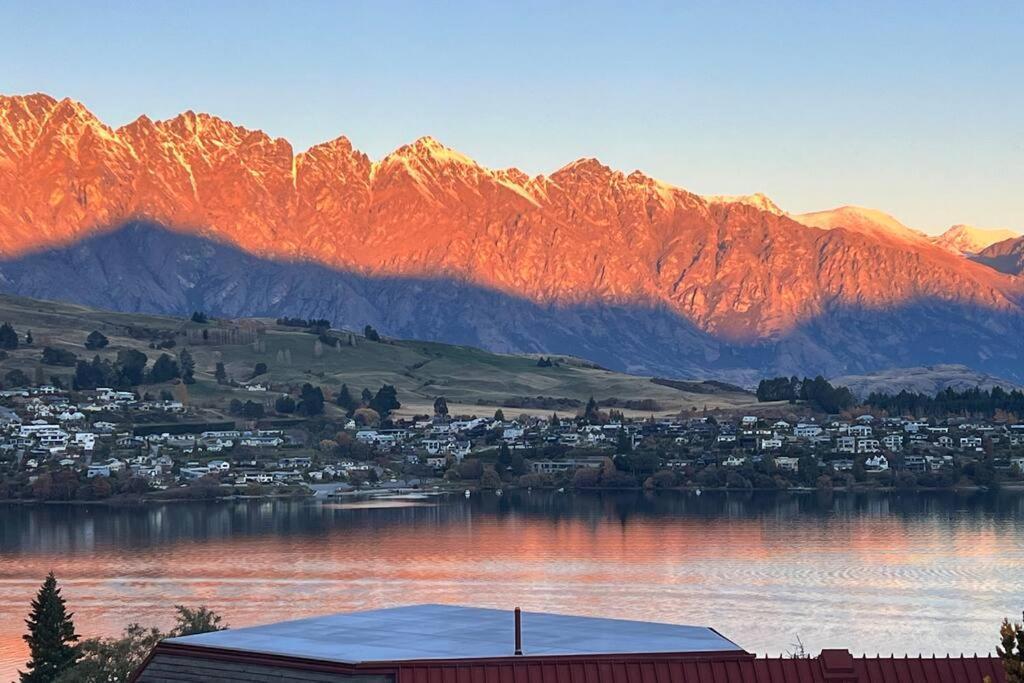 Lakeview Home Retreat At Queenstown Hill Exterior foto